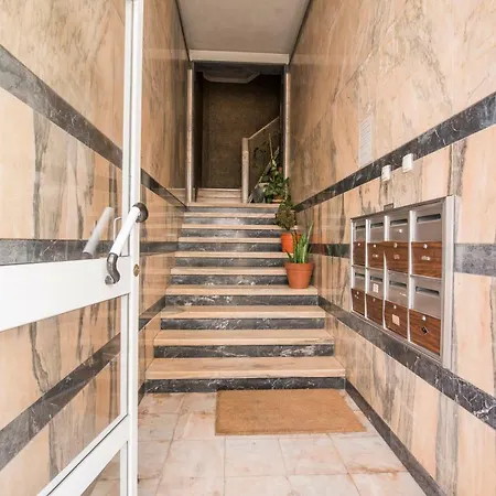 Mouraria Doll's House *