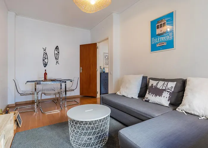 Mouraria Doll's House