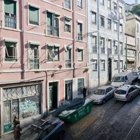 Apartamento Mouraria Doll's House *